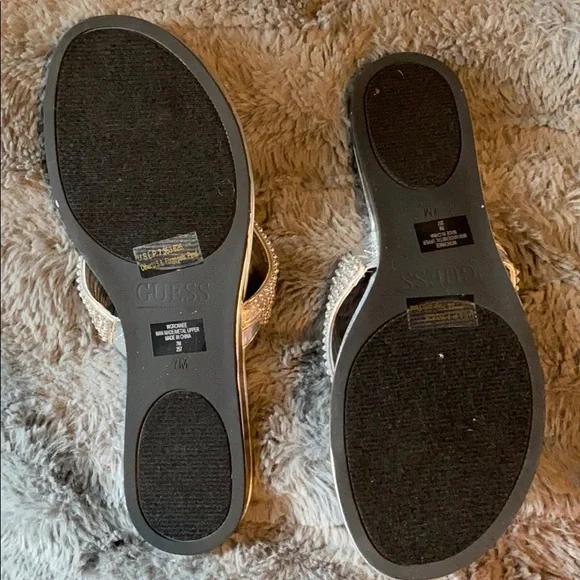 Guess sandals - Picture 3 of 3